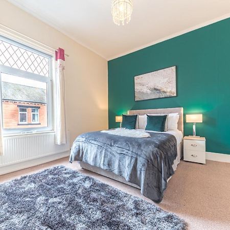*King Bed* Luxury City Centre House Barrow-in-Furness Bagian luar foto