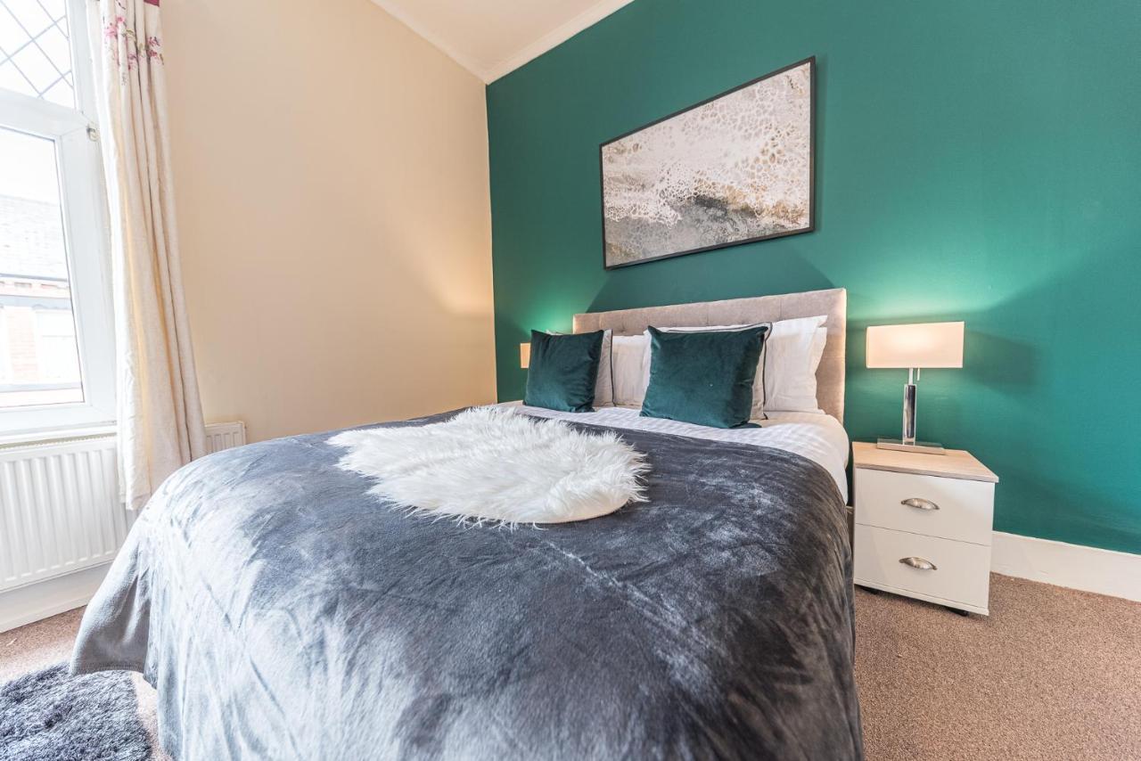 *King Bed* Luxury City Centre House Barrow-in-Furness Bagian luar foto