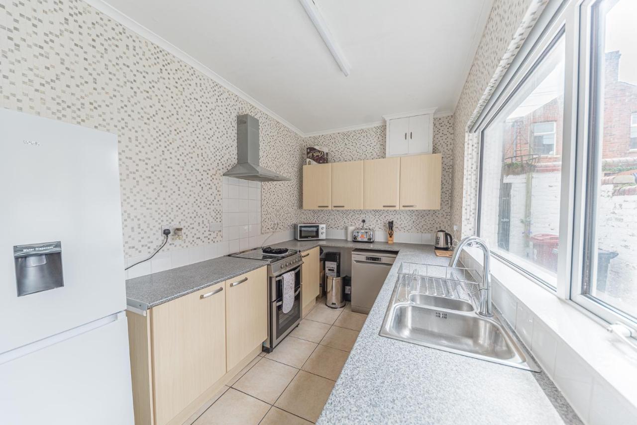 *King Bed* Luxury City Centre House Barrow-in-Furness Bagian luar foto
